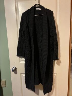 OVERSIZED CHUNKY CHARCOAL SWEATER